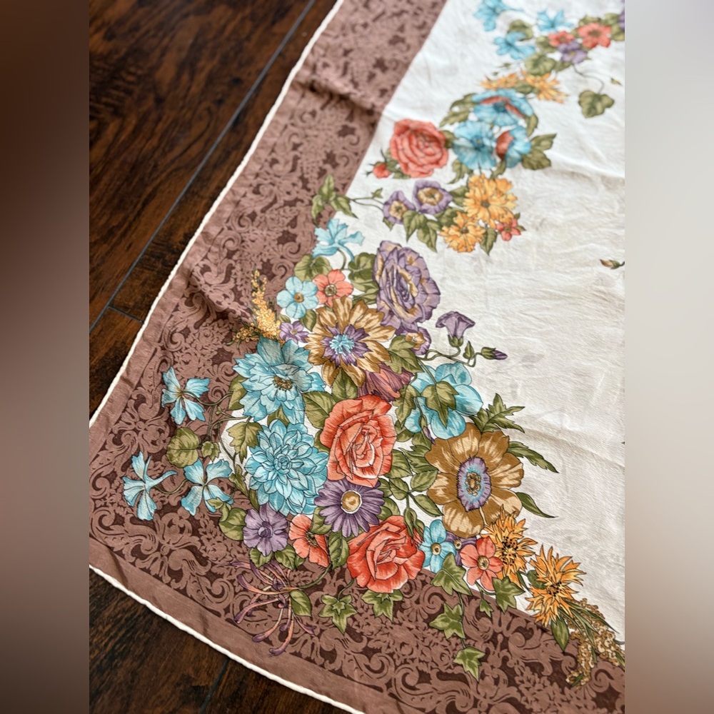 CHRISTIAN DIOR Vintage Solk Scarf - Picture 4 of 11